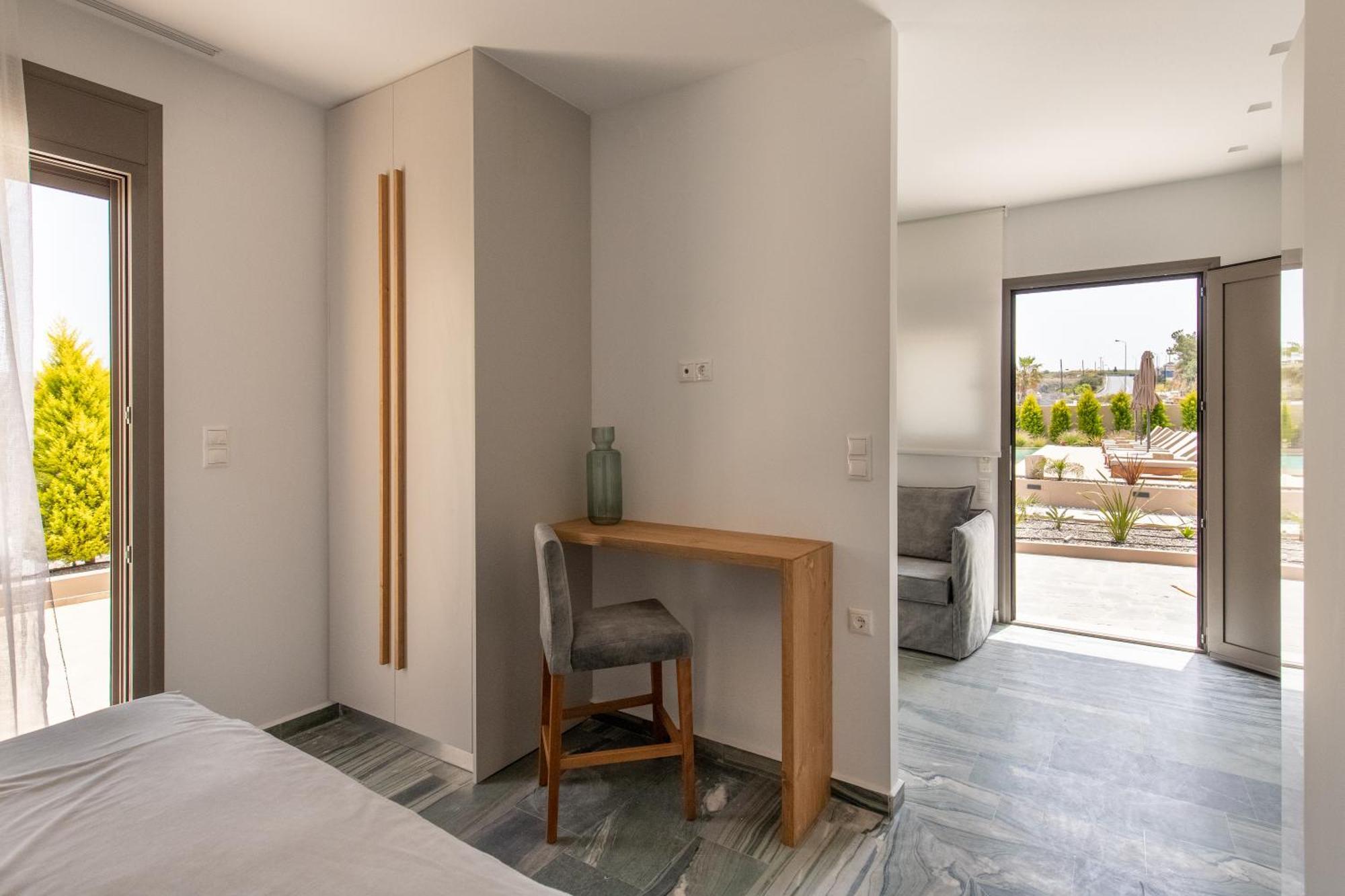 Marble Luxury Suites Karteros Exterior photo